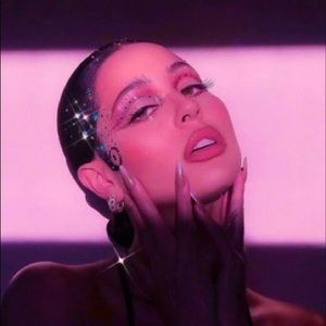 Meet your Posher, Mariah’s yt